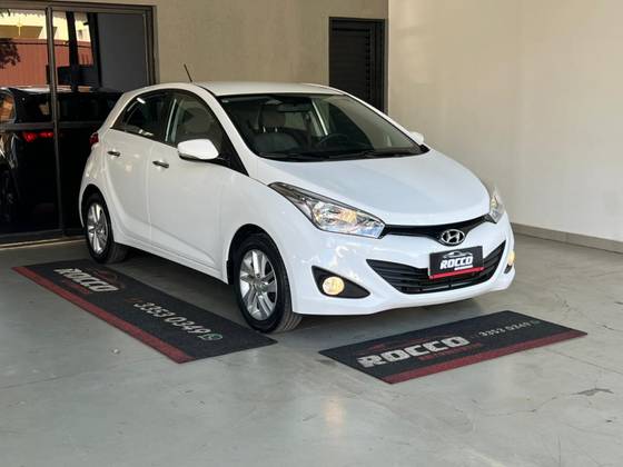 HYUNDAI HB20 1.6 PREMIUM 16V FLEX 4P AUTOMÁTICO HYUNDAI HB20 1.6 PREMIUM 16V FLEX 4P AUTOMÁTICO